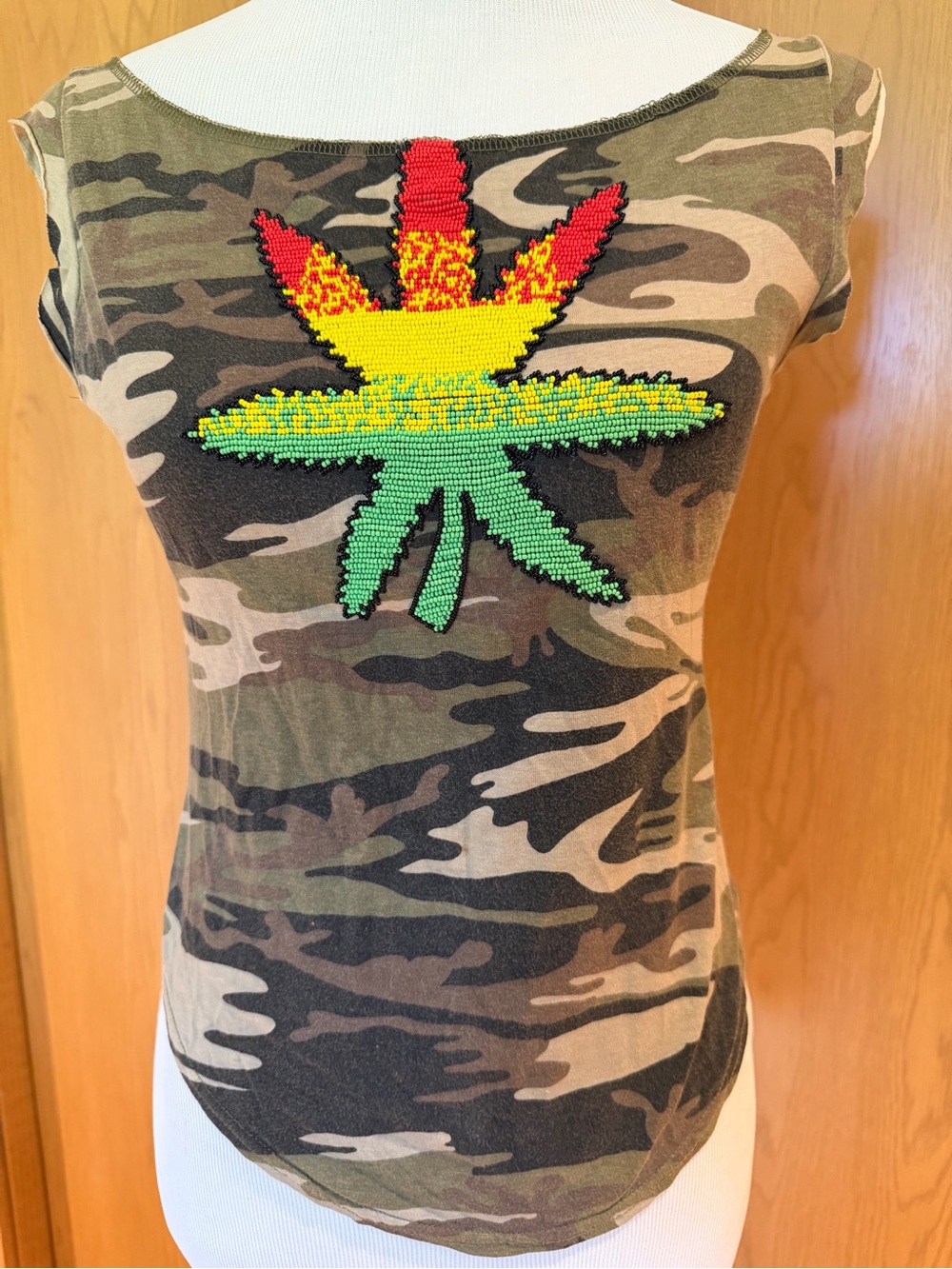 Vintage Y2K Miss Sixty Camo Hand Beaded Cannabis Leaf Tank Top Size S - Picture 3 of 12